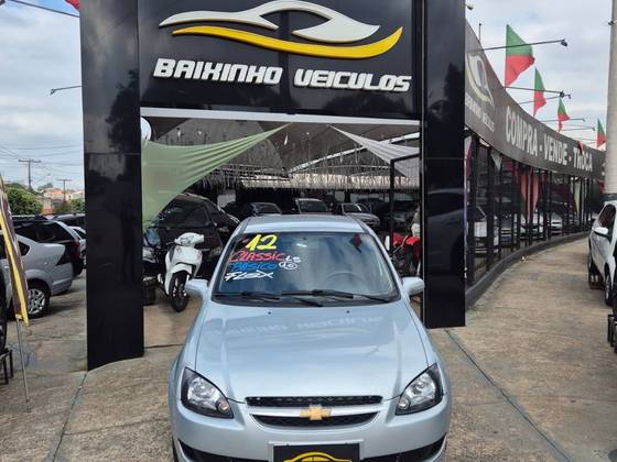 CHEVROLET CLASSIC 1.0 MPFI LS 8V FLEX 4P MANUAL CHEVROLET CLASSIC 1.0 MPFI LS 8V FLEX 4P MANUAL